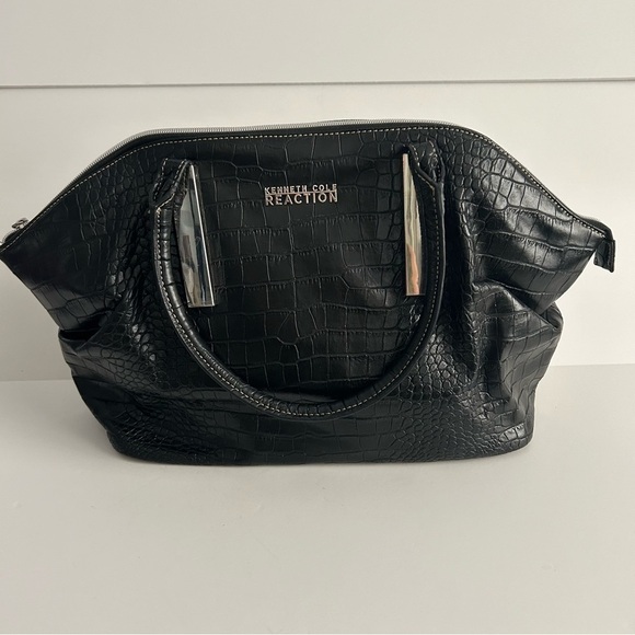 Kenneth Cole Reaction Bag - Picture 1 of 5